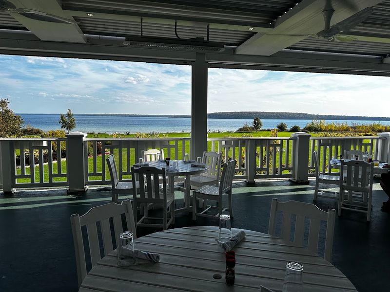 Round Island Kitchen