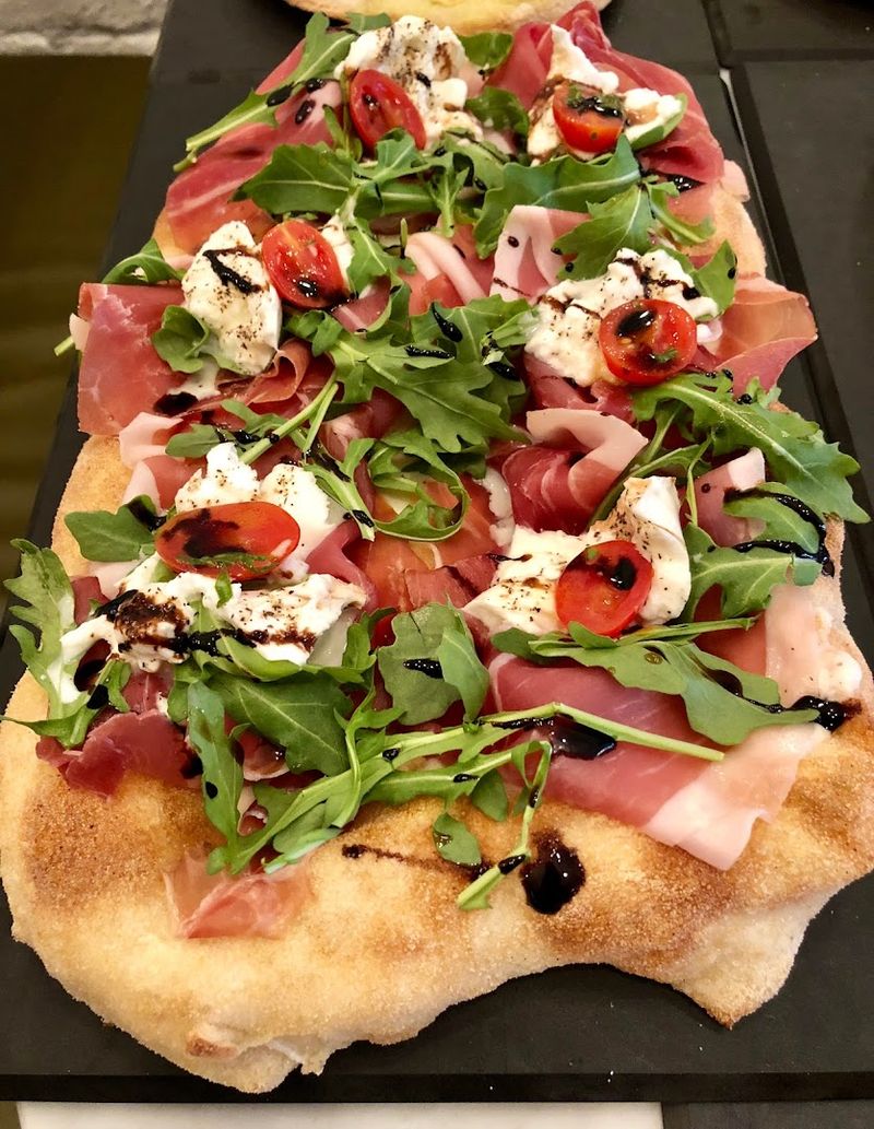 Gusto Pinsa Romana