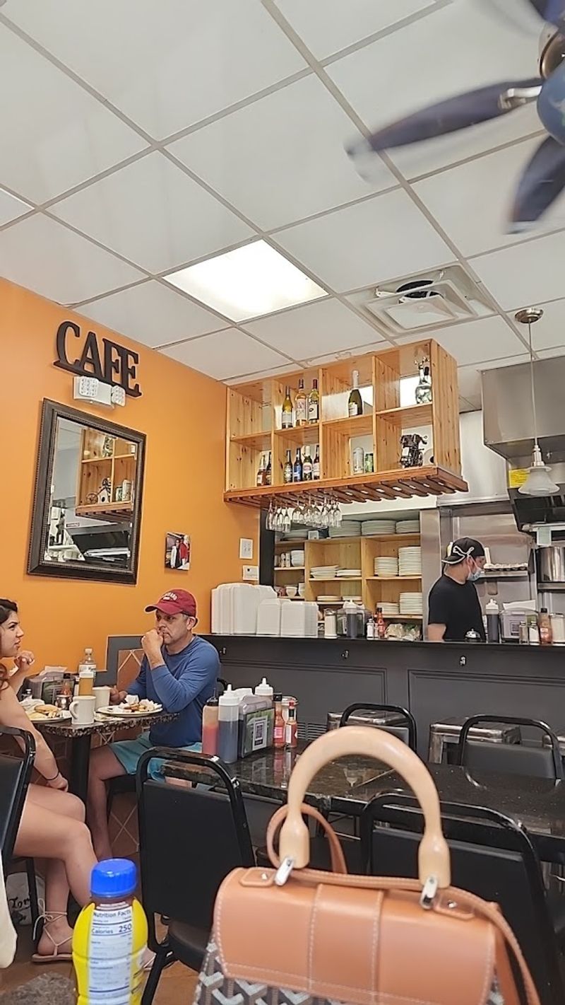 Why This North End Breakfast Spot Keeps Drawing People Back
