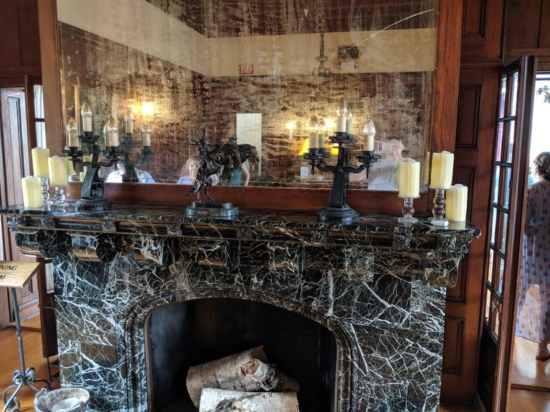 Unique Room Designs And Decor