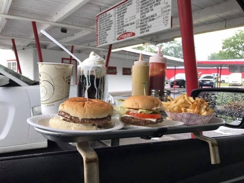 Why Mac's Drive-In Belongs On Your Summer List Right Now