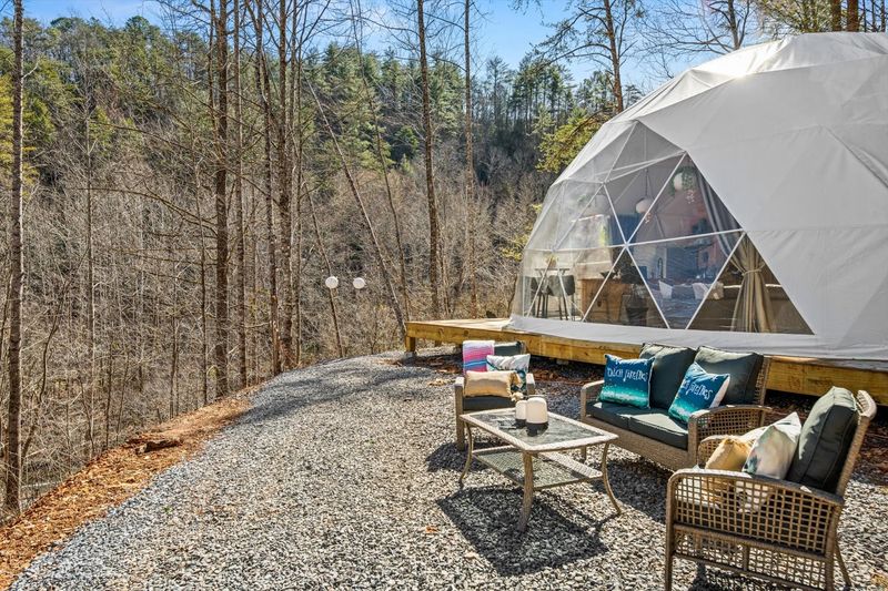 What To Know Before You Book Your Stay At GLAMP Smoky Mountains