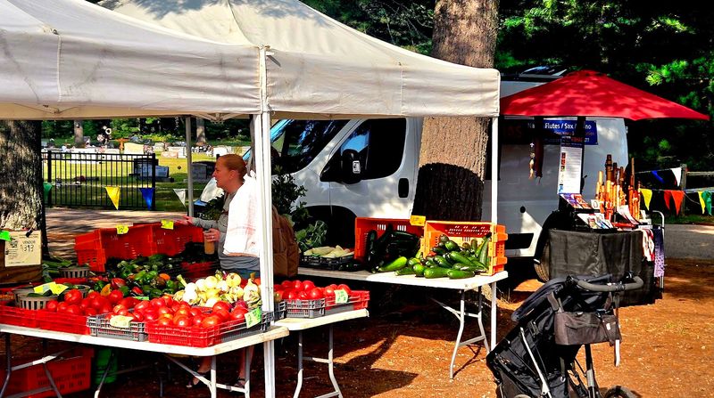 St. Germain Flea Market (St. Germain)