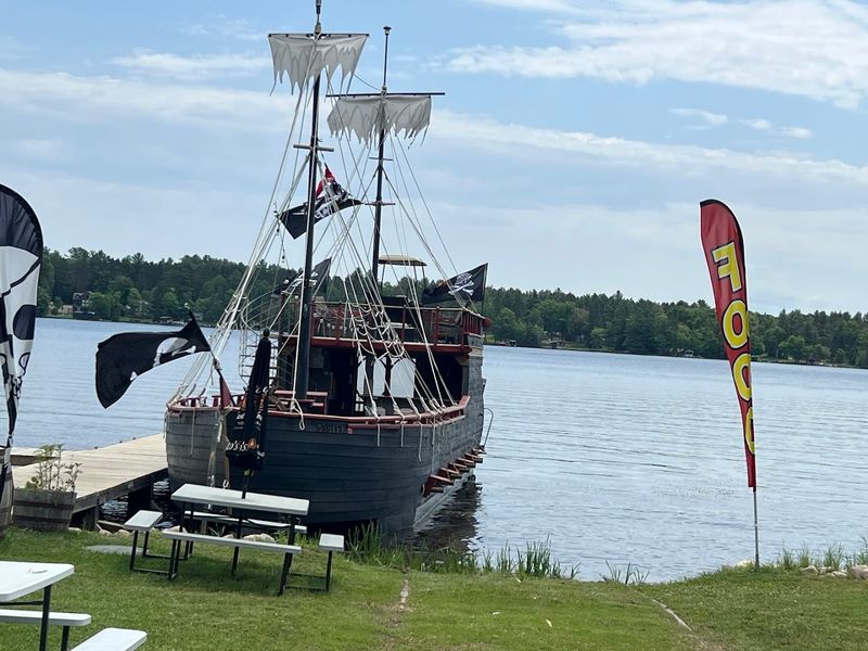 Public Cruises Are Family-Friendly And Easy To Book