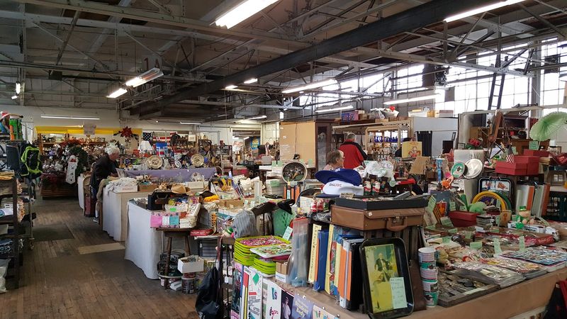 Fensty's Flea Market