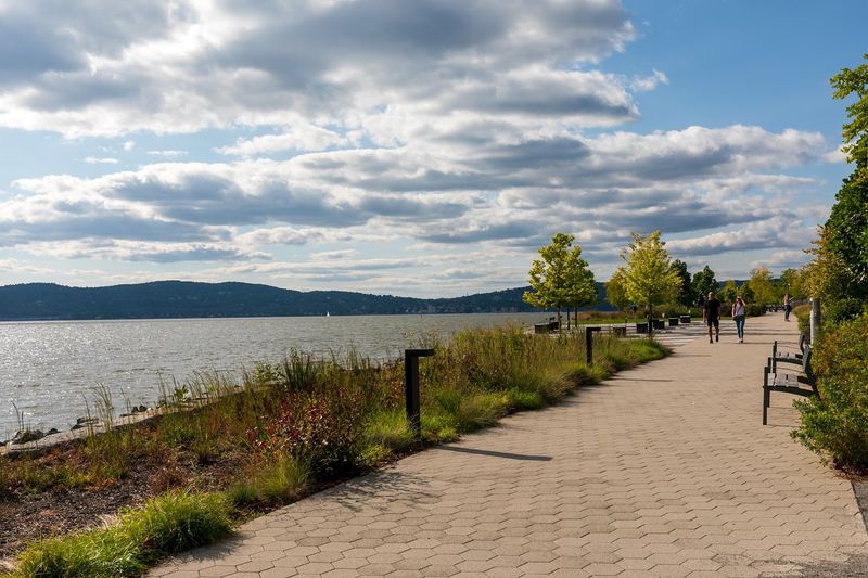 Scenic Hudson RiverWalk Park At Tarrytown