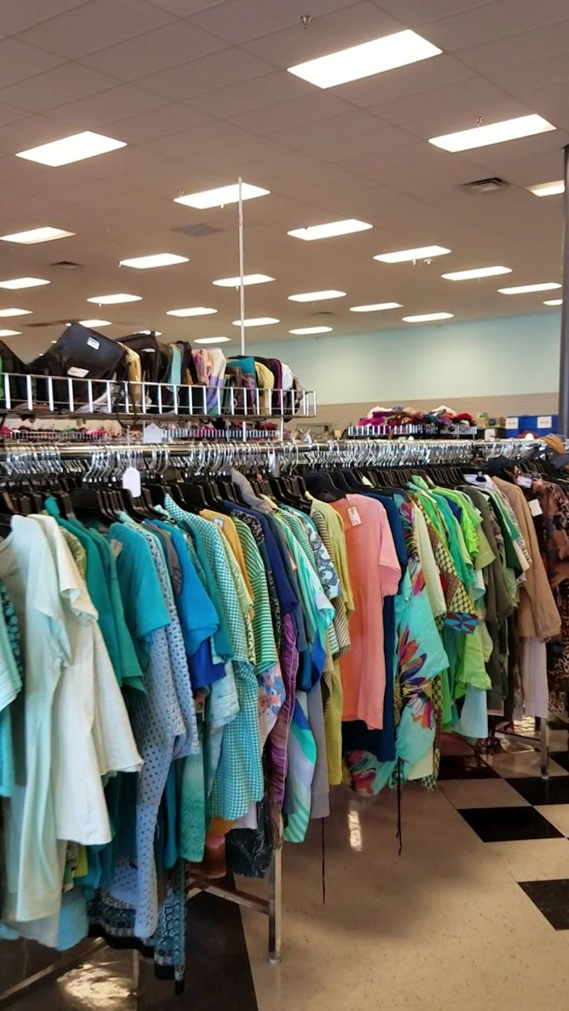 Monday Colour Tags Can Drop To Just 99¢