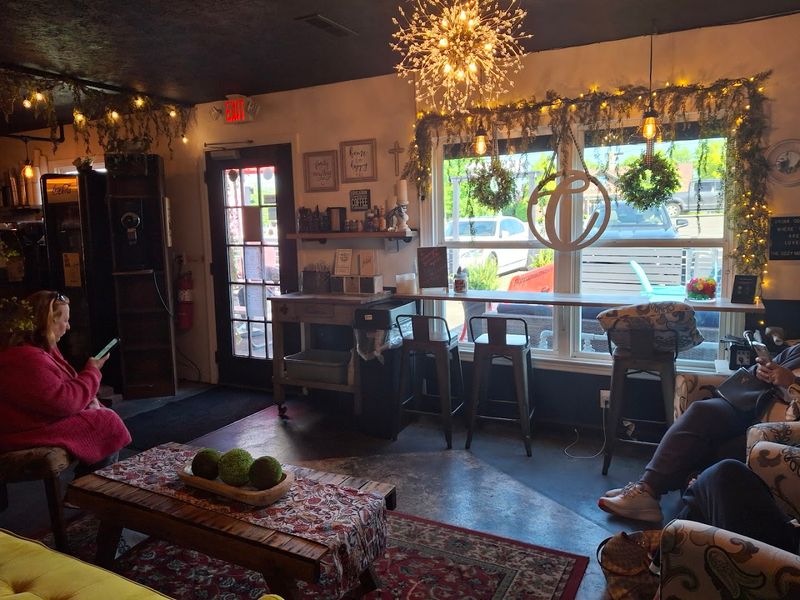 The Cozy Nook Coffee House, Hendersonville