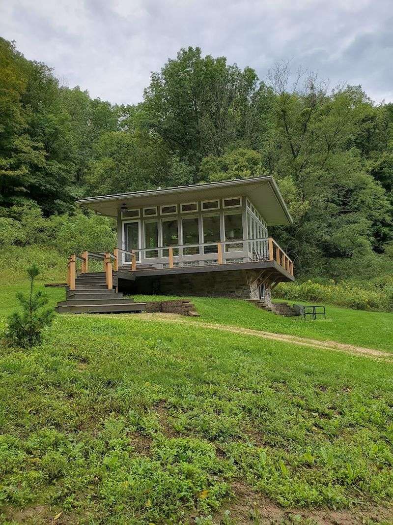 Cabins With Special Touches Like Saunas And Hot Tubs