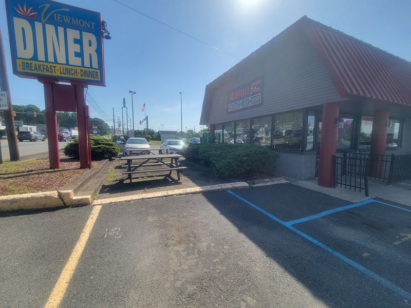 Viewmont Diner 