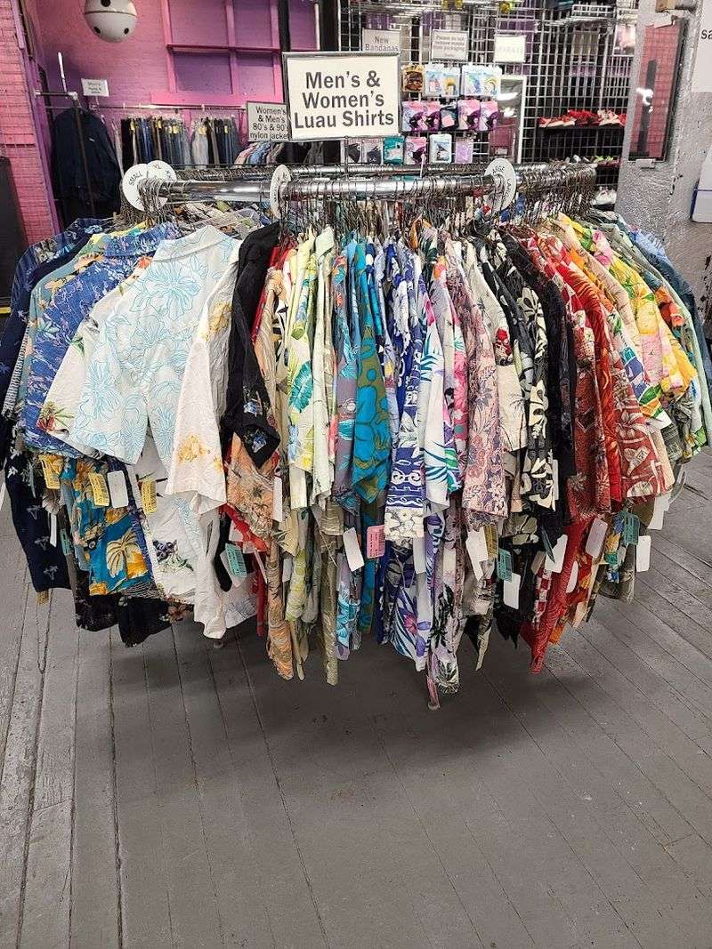 Men's And Women's Sections That Both Deliver