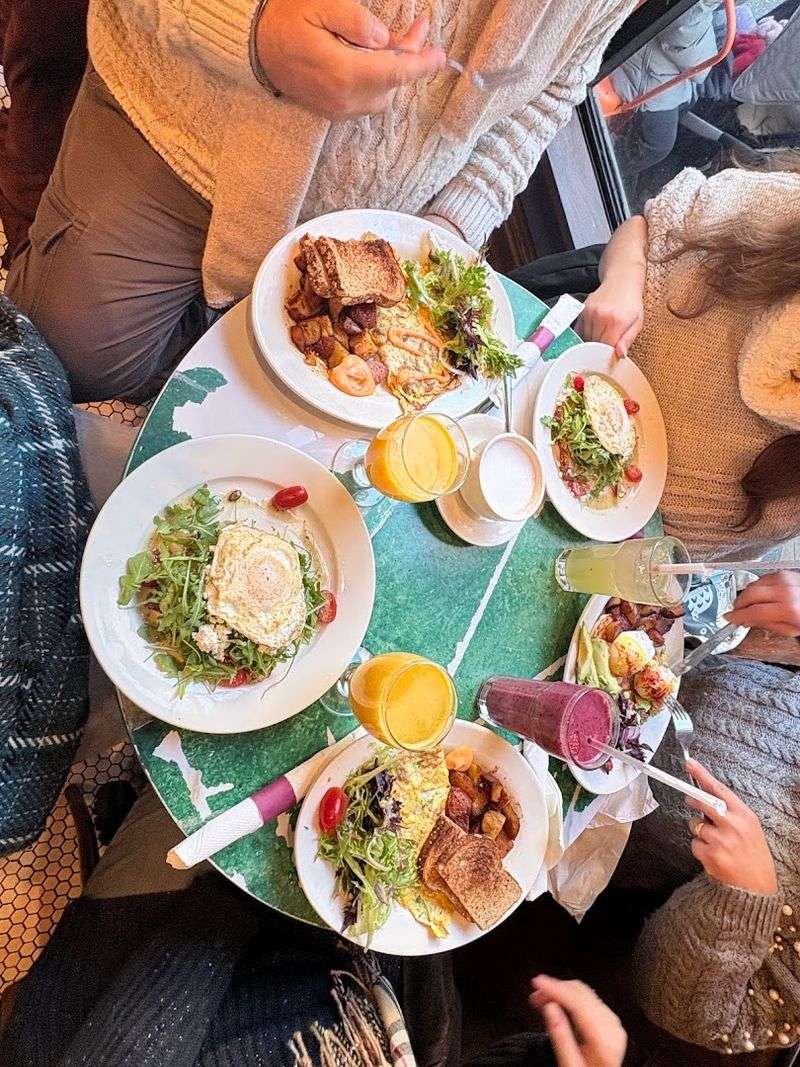 What Makes Cafe Bonjour Worth Returning To In 2026