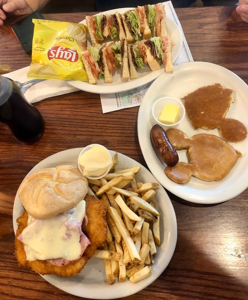 A Menu That Keeps Everyone Happy