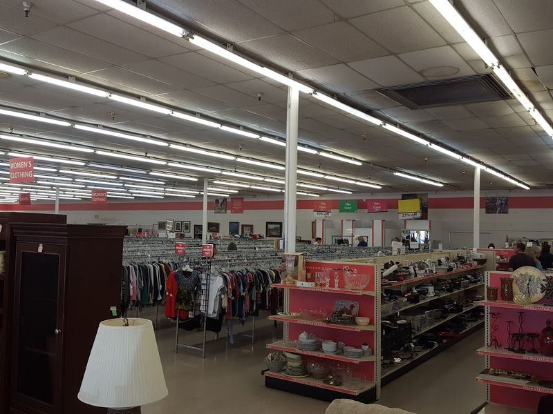 A Big-Space Stop With Big Bargain Energy