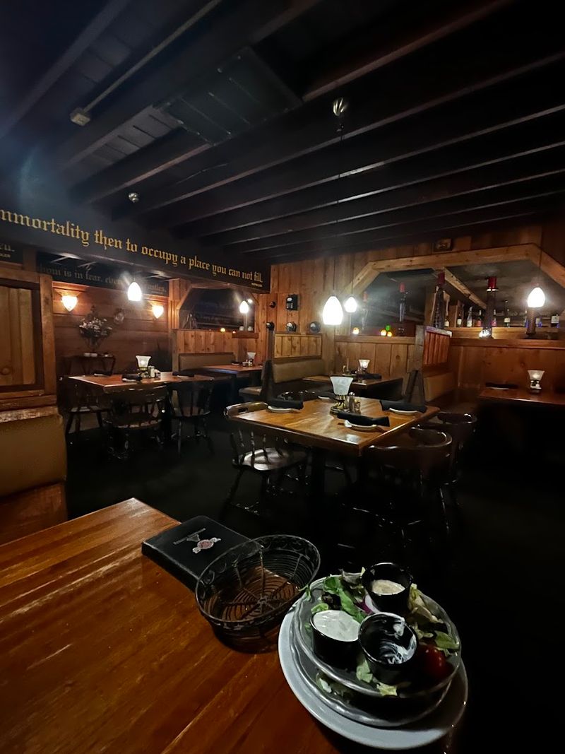 The Atmosphere That Keeps Guests Returning