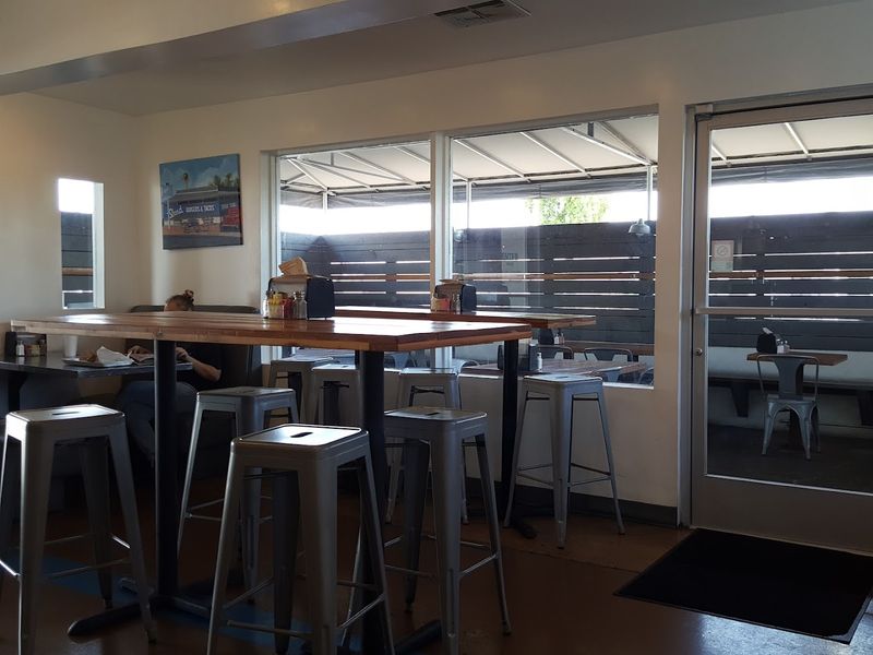 A Burger Stop That Keeps Earning Its Reputation