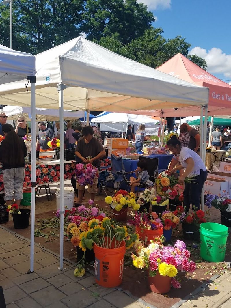 Tosa Farmers Market, Wauwatosa