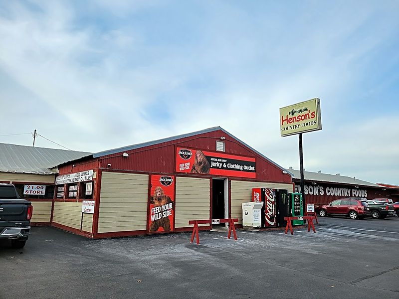 Jack Link's Jerky & Clothing Outlet At Henson's, Minong