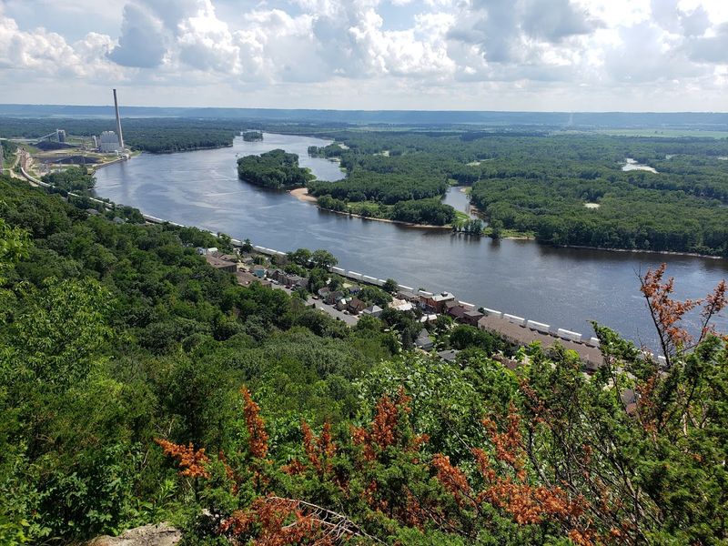 Buena Vista Park Brings The Big River Scenery