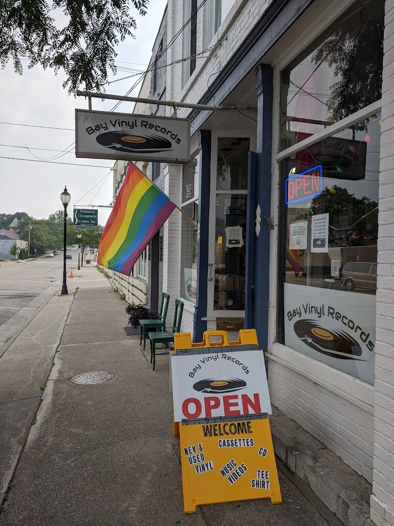 Bay Vinyl Records (Sturgeon Bay)