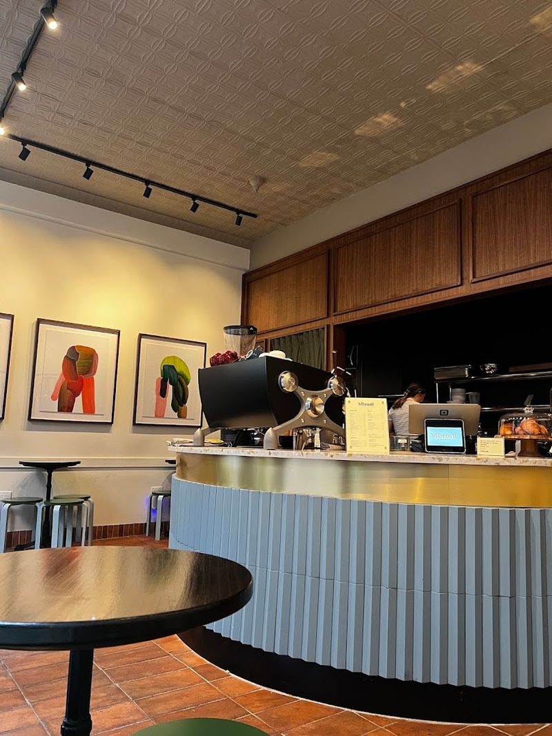 Radiant Café