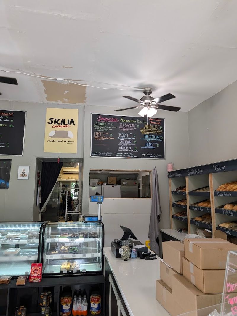 Hours, Pricing, And Practical Visitor Tips