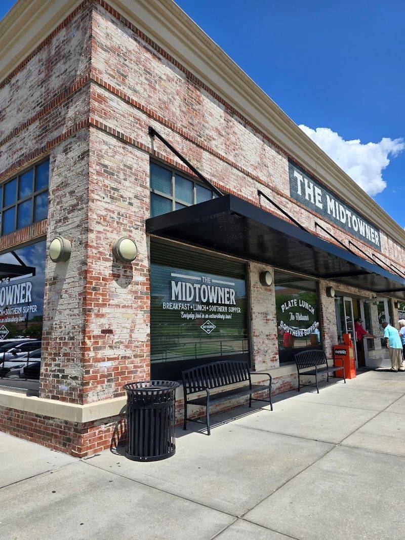 Why The Midtowner Has Become A Ritual Rather Than Just A Restaurant