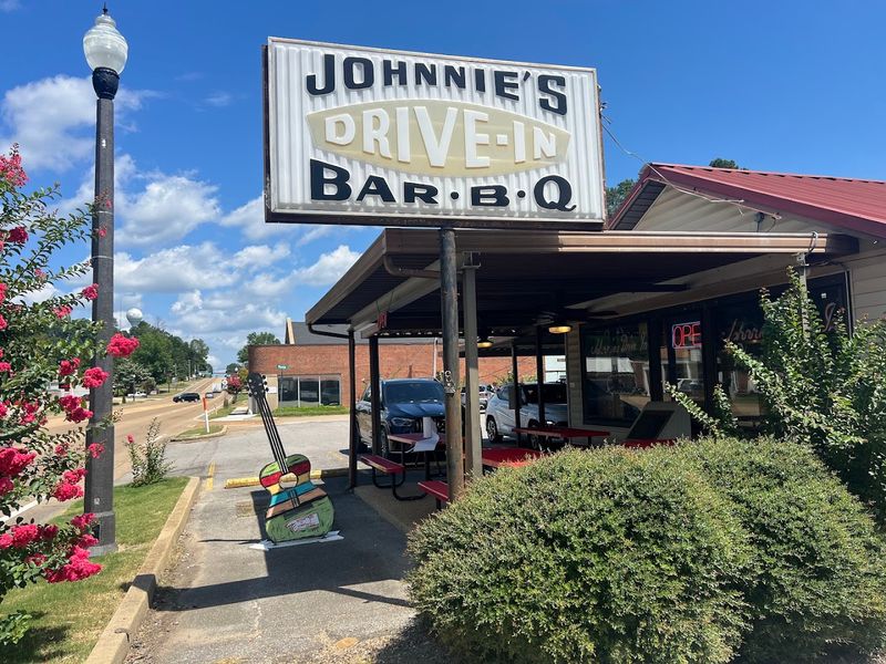 Why Tupelo's Best Road Trip Stop Has Nothing To Do With Speed