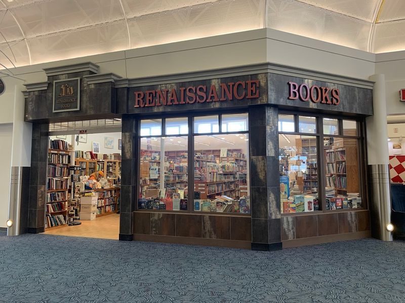 Renaissance Books, Milwaukee