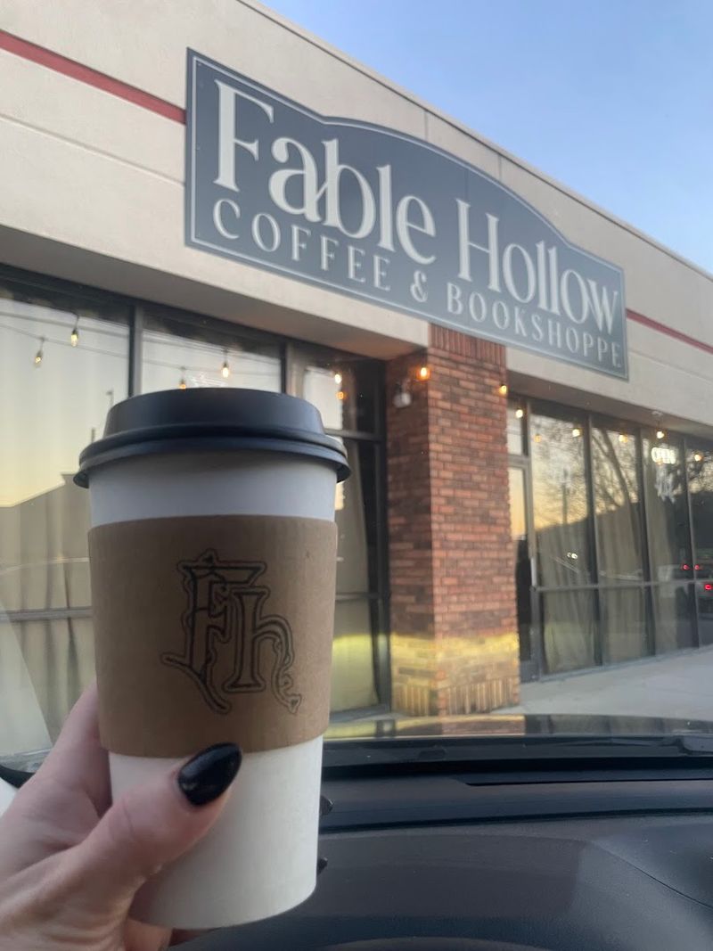 Fable Hollow Coffee & Bookshoppe, Knoxville