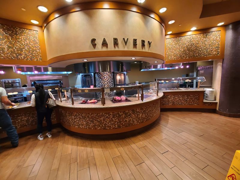 The Buffet At Island View