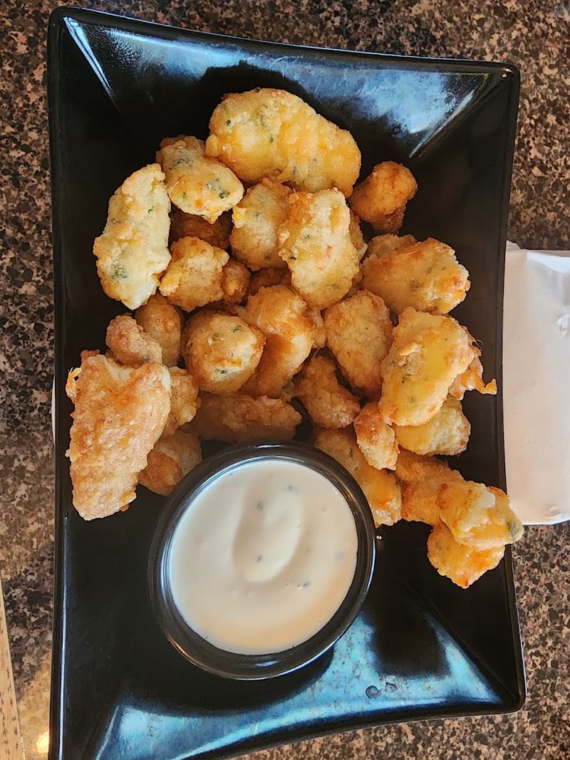 Wisconsin Cheese Curds Make A Classic Starter Before The Main Event