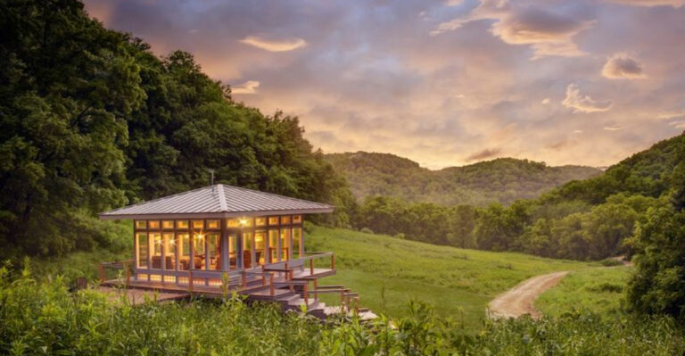 The Charming Wisconsin Cabin Rental That Looks Straight Out Of A Fairytale