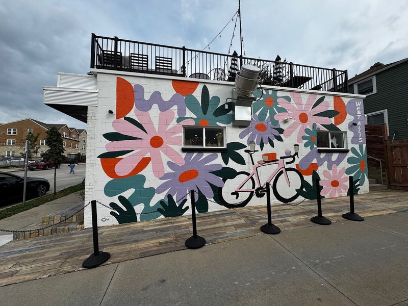 A West Allis Coffee Shop With Fresh-Baked Charm