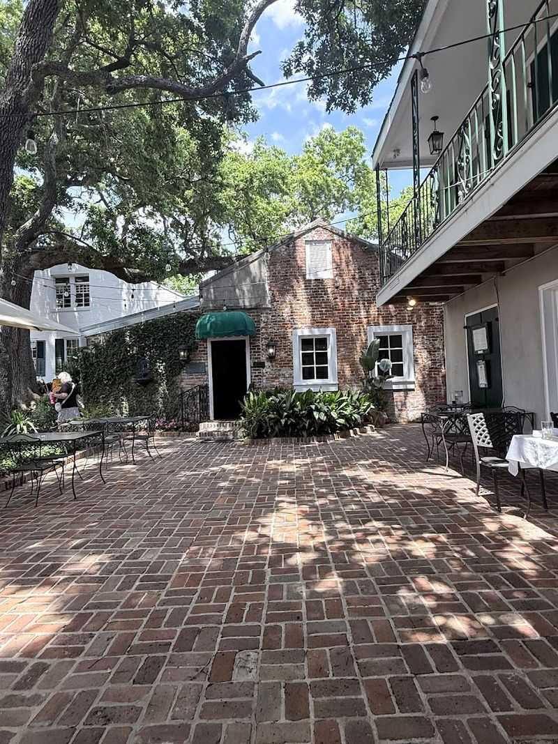 Mary Mahoney's Old French House