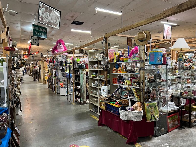 A Market That Defies Its Own Exterior