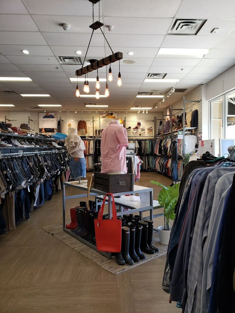 Selling Your Clothes Here Is Straightforward