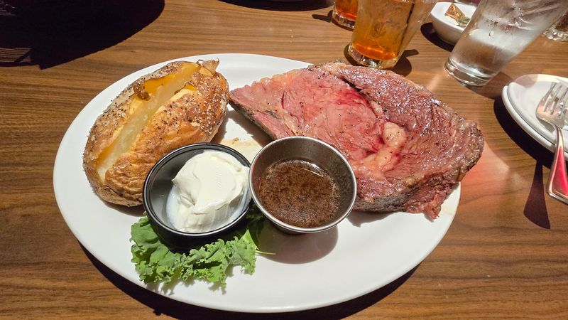 Thursday Prime Rib Night Makes The Signature Dish Even More Tempting