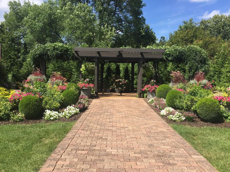 The Rose Garden Brings A Classic Romantic Touch