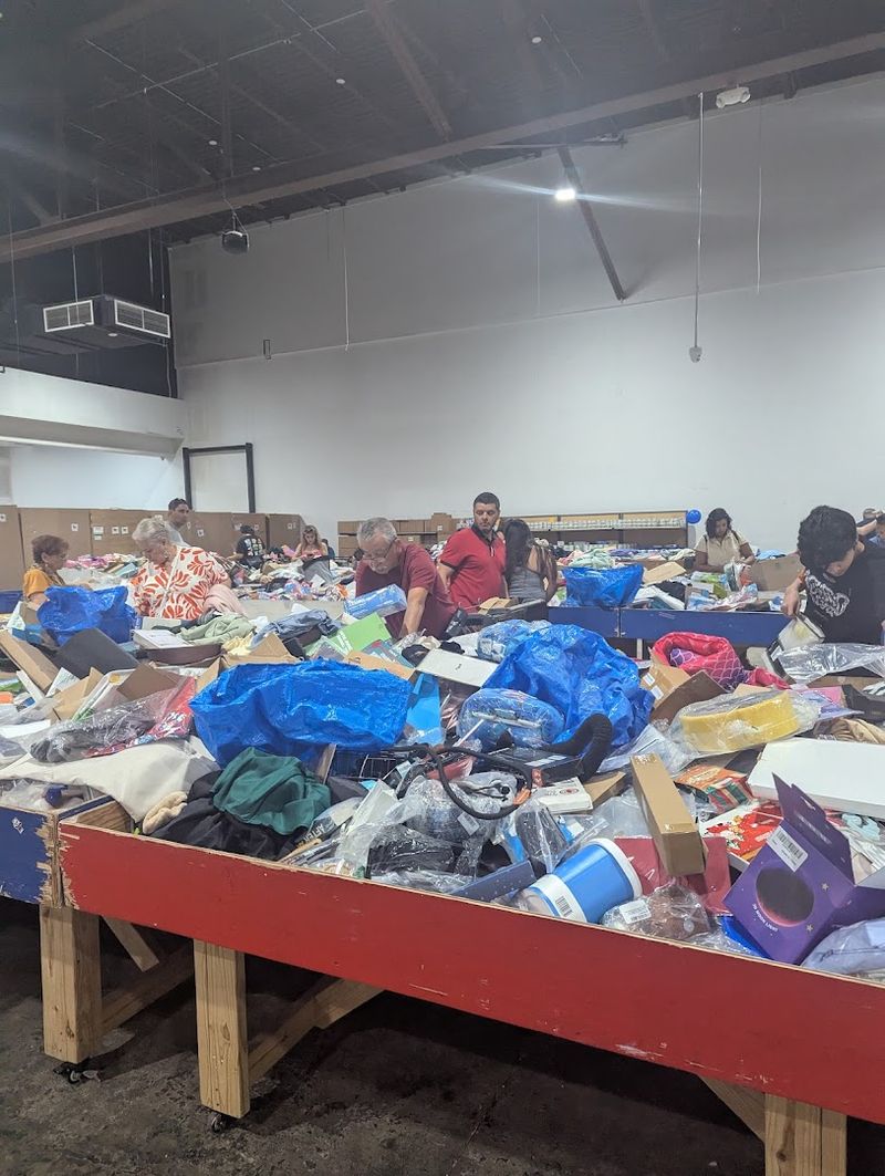 Overview Of Bin Store Shopping Experience