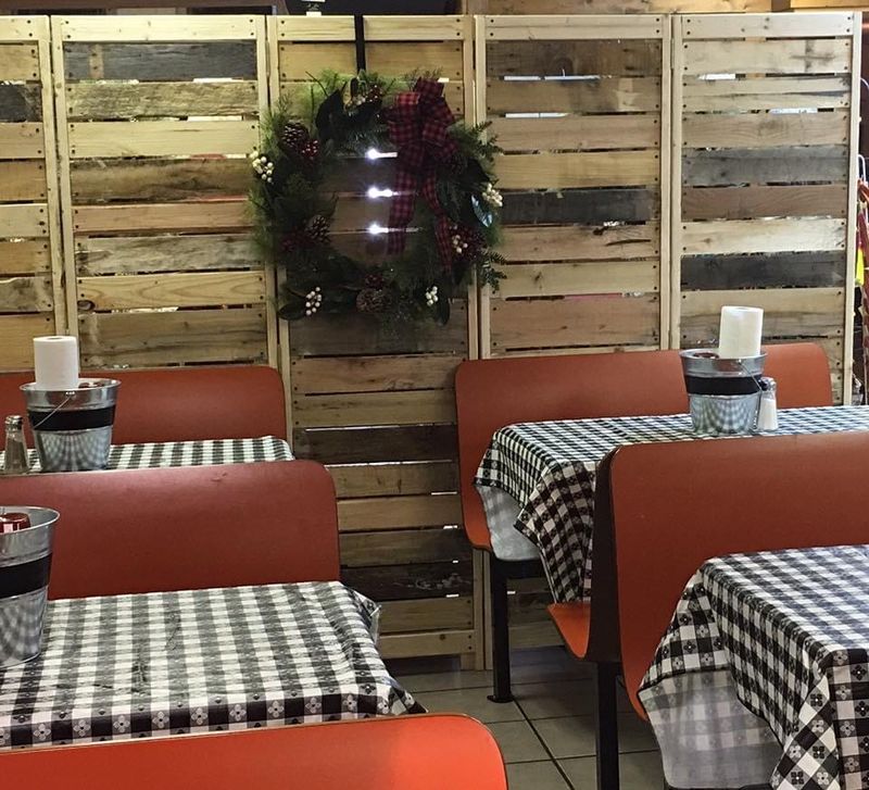 Meet Hardin's Country Store And Restaurant