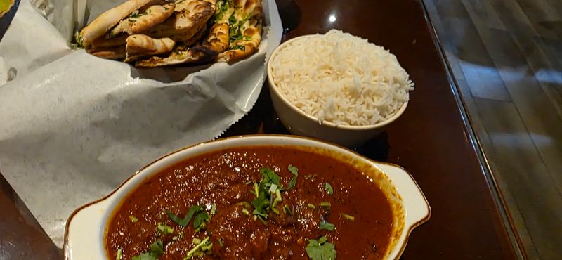 Butter Chicken And Saag Paneer Worth The Drive