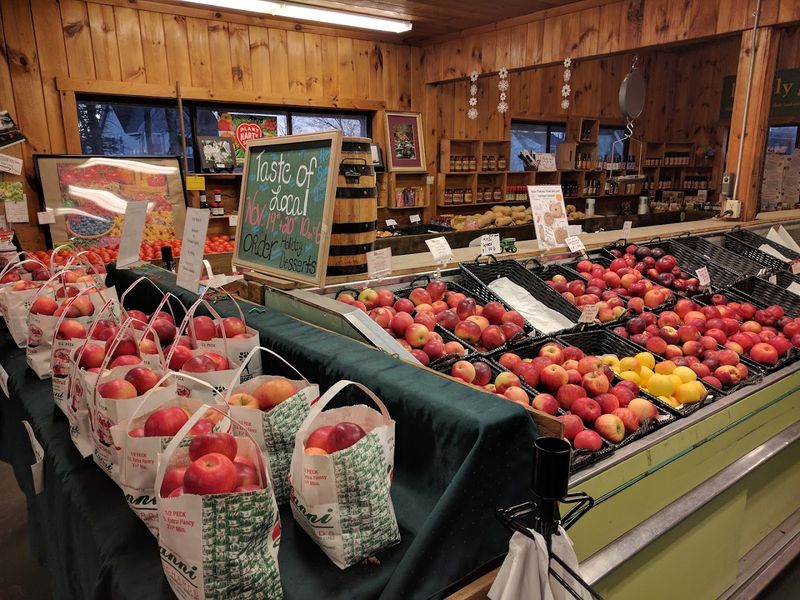 Lanni Orchards Gives Spring A Flavor