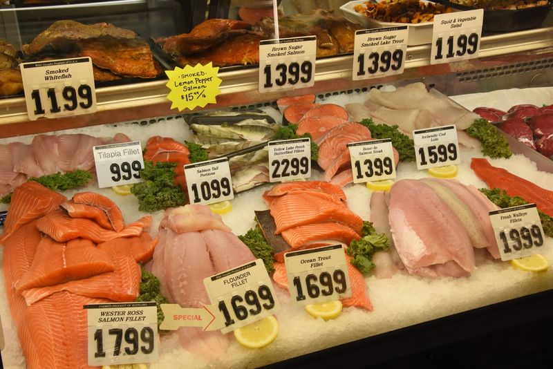 Locals Know To Arrive With Dinner Plans