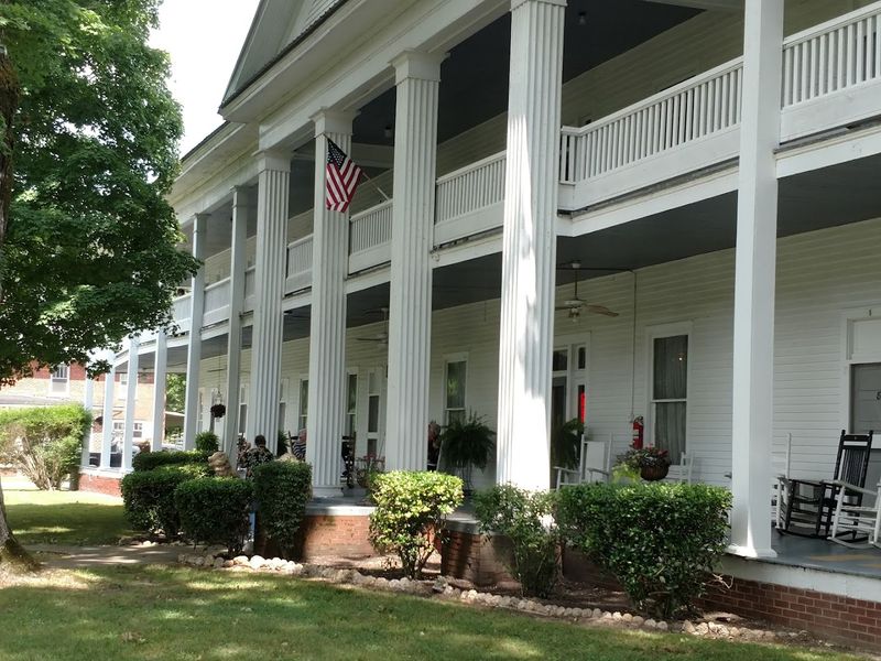 Armour's Red Boiling Springs Hotel And Its Famous Bathhouse