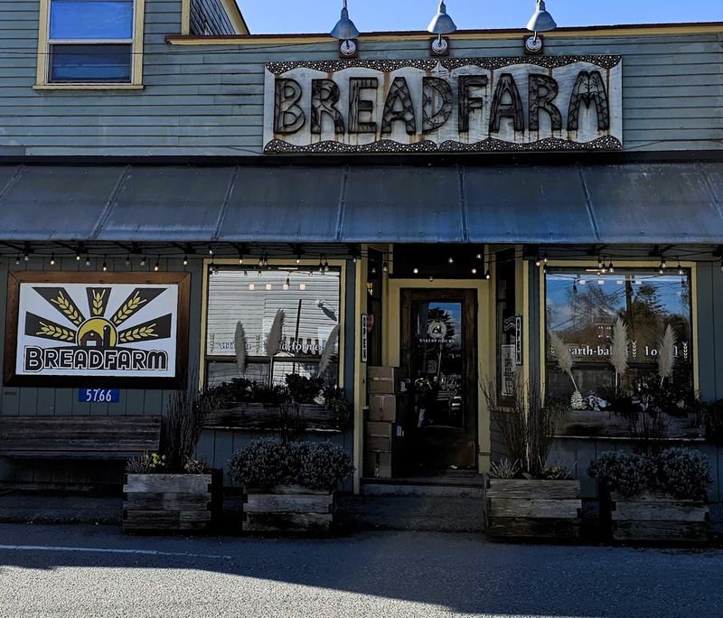 Where To Go And Why This Bakery Feels Worth The Drive