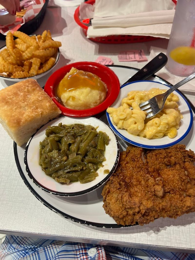 Meat-And-Three Comfort Done The Southern Way