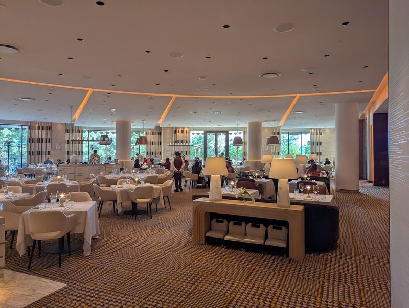 A Bright And Glamorous Ambiance That Feels Different