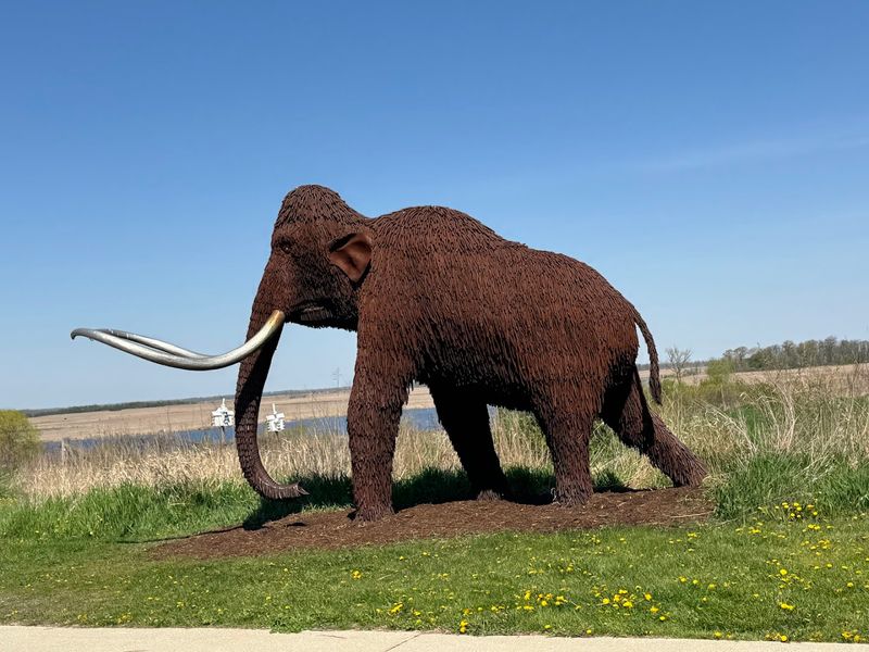 Five Miles Of Trails Wind Through Wetland, Prairie, And Woodland Habitat