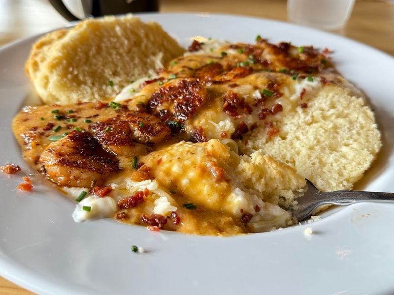 Shrimp And Grits Done So Well It Should Be Illegal